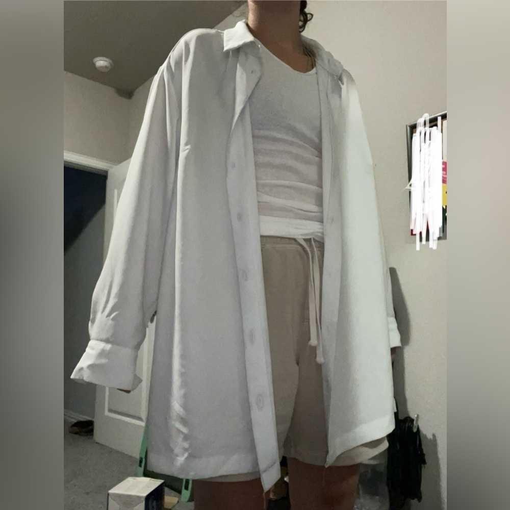Jones and Co 1X white oversized button up dress shirt